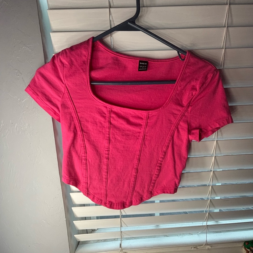 SHEIN Pink Ribbed Crop Blouse with Short Sleeves